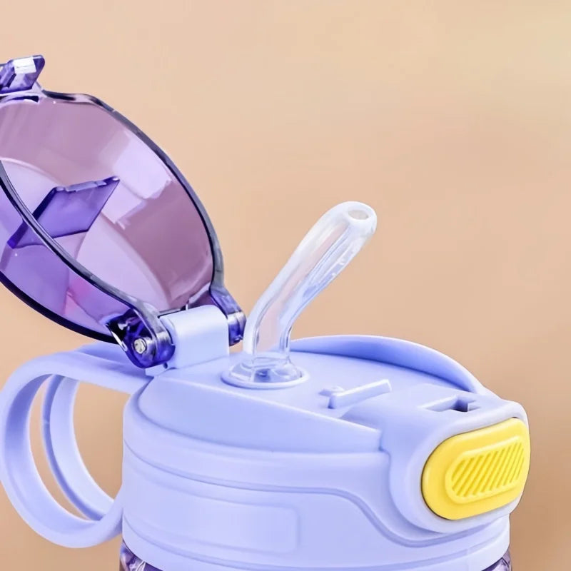 Garrafa Infantil 550ml com Fecho de Segurança e Palhinha — À Prova de Derrames