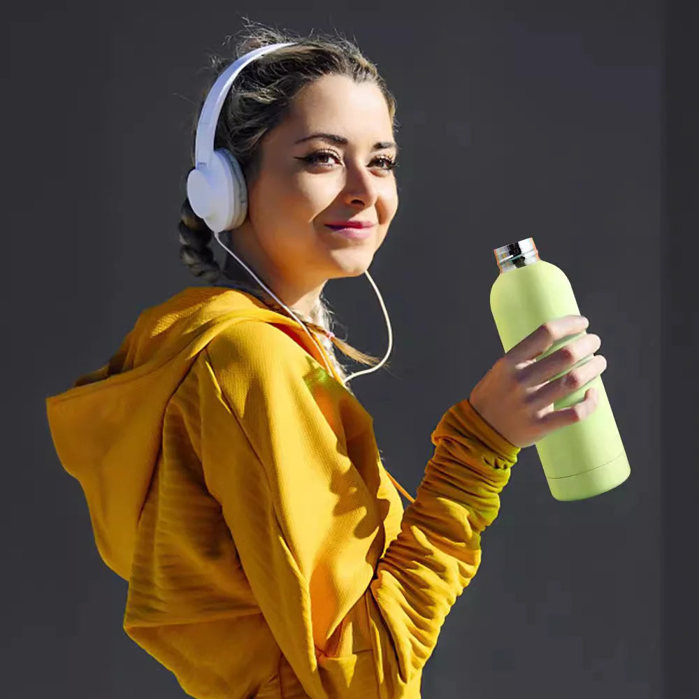 Garrafa Térmica Desportiva com Pintura Rubber — Grip Perfeito, Isolamento Real